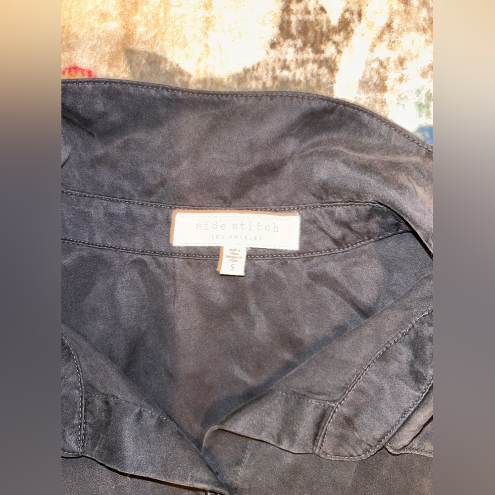 Side Stitch Button Down Top - Picture 3 of 4